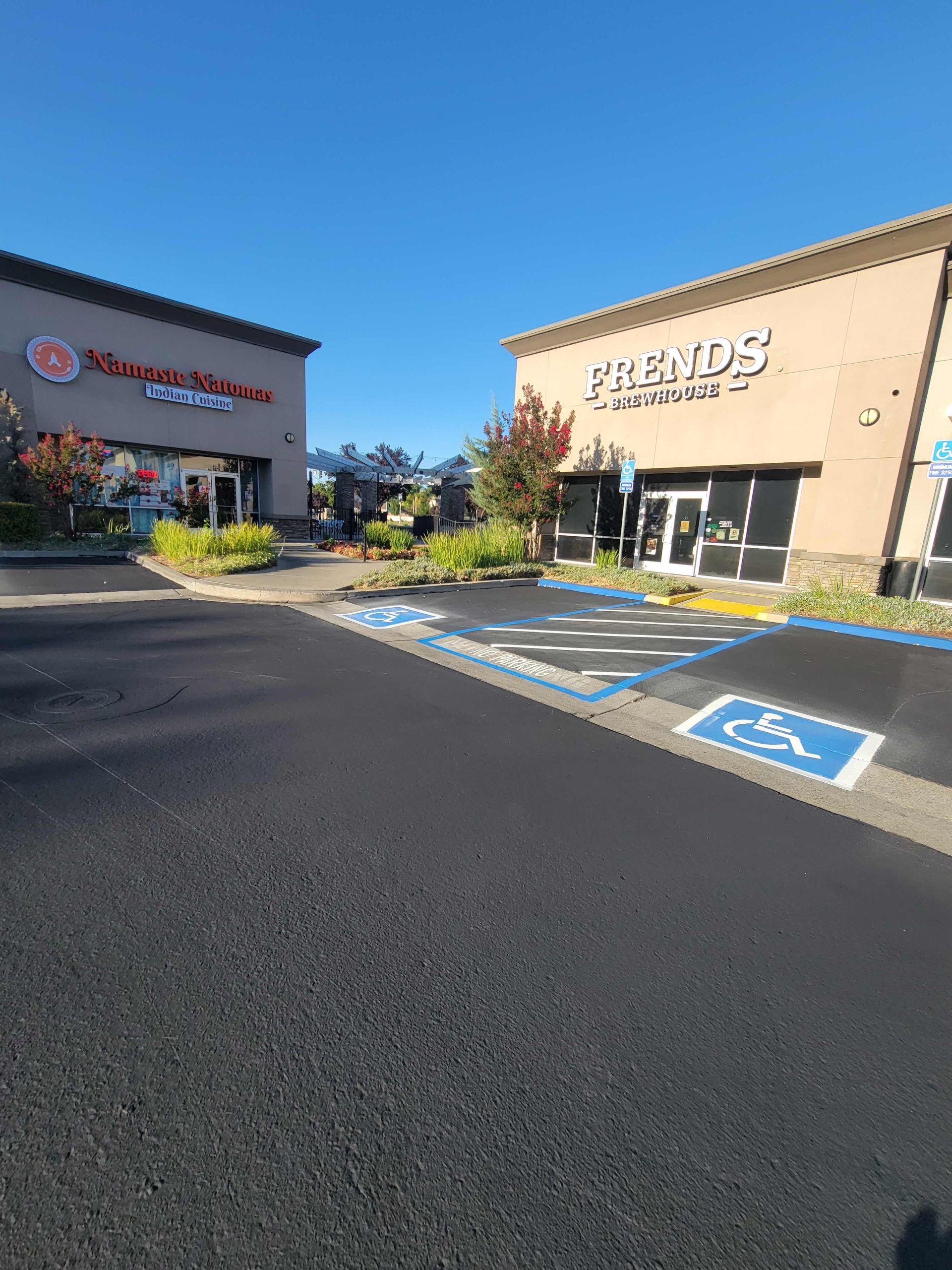 commercial asphalt maintenance sacramento, crack seal and sealcoat sacramento, asphalt repair sacramento, parking lot striping sacramento, pavement preservation sacramento, commercial paving contractor sacramento